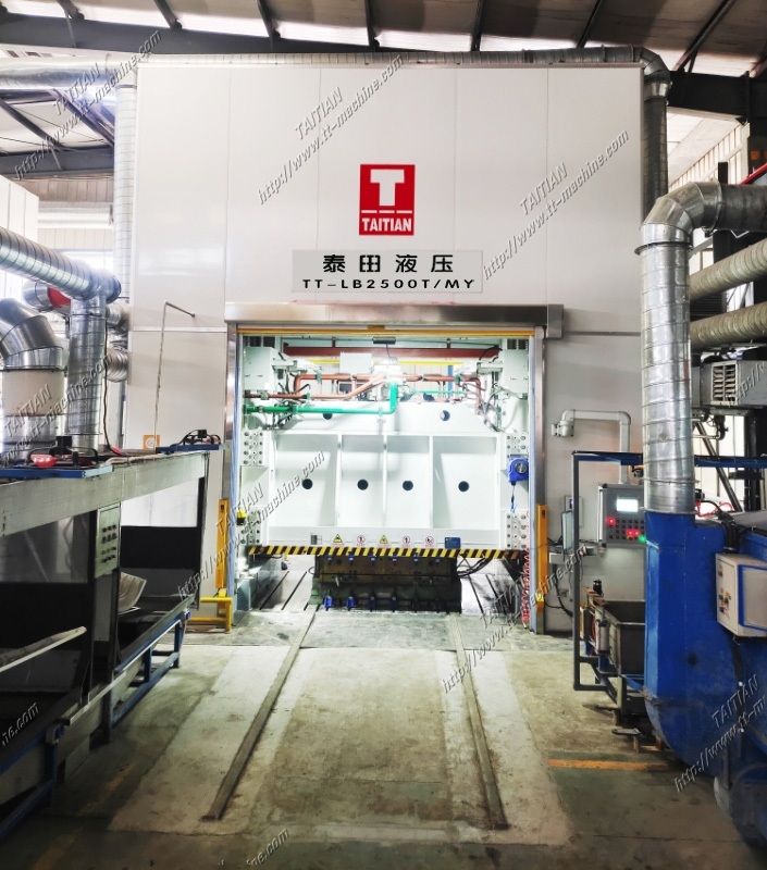 2500T SMC Forming Hydraulic Press le haghaidh páirteanna istigh Gluaisteán